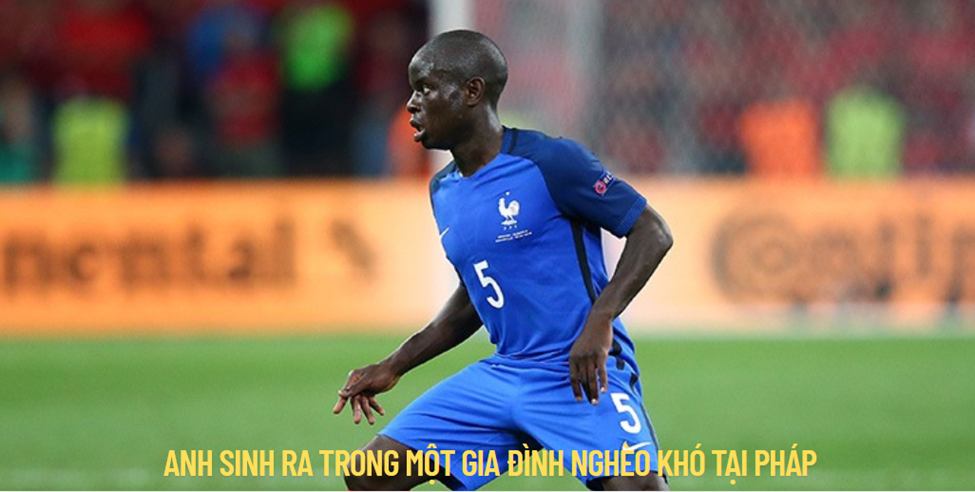 Anh sinh ra trong một gia đình nghèo khó tại Pháp