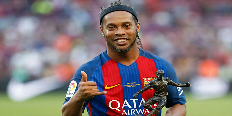 Tiểu Sử Cầu Thủ Ronaldinho: Phù Thủy Sân Cỏ Của Nụ Cười Bất Tận 1 Ronaldinho