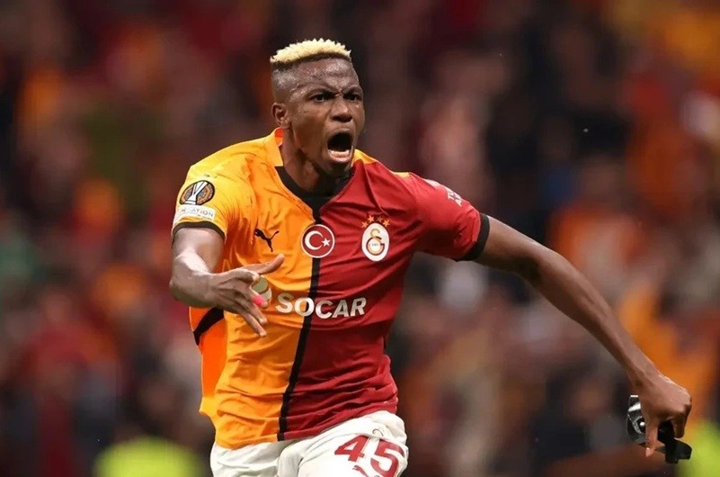 VICTOR OSIMHEN Lille