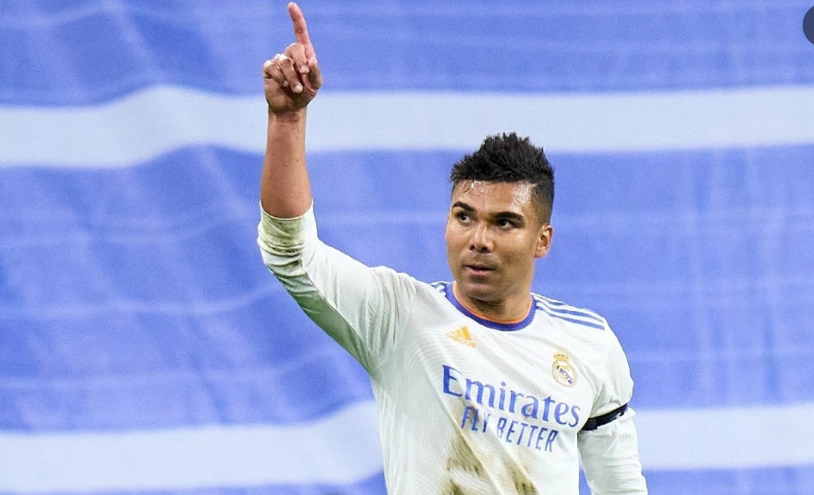 Casemiro: Kiến trúc sư Hàng tiền vệ và Huyền thoại Real Madrid 2 casemiro tai real