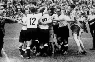 Trận Đấu Gay Cấn Nhất Lịch Sử Bóng Đá