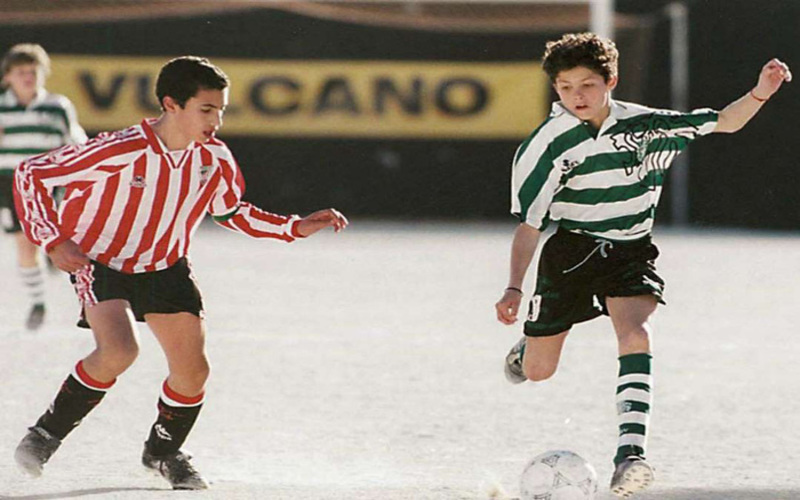 Hành trình từ cậu bé nghèo đến tài năng thiên bẩm