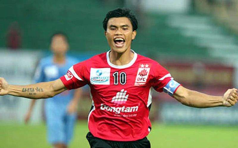 Phan Văn Tài Em – Người đội trưởng mẫu mực và biểu tượng của bóng đá Việt Nam 1 Phan Văn Tài Em – Người đội trưởng mẫu mực và biểu tượng của bóng đá Việt Nam