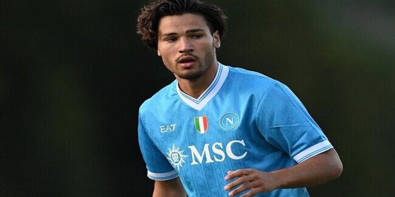 Antonio Vergara – Gương mặt trẻ đáng chú ý của bóng đá hiện đại 2 Cầu thủ Antonio Vergara trong màu áo câu lạc bộ hiện tại