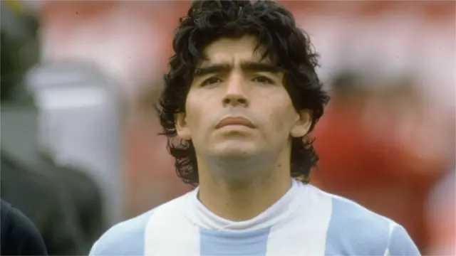 Diego Maradona – huyền thoại và cảm hứng trong bóng đá 3 diego Maradona