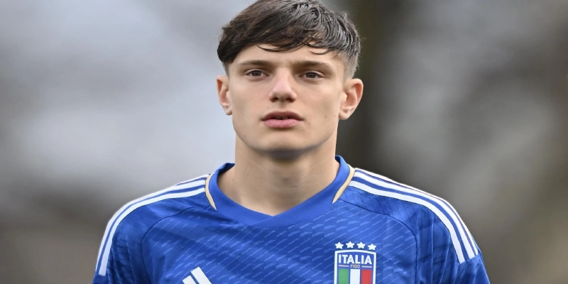 Giovanni Leoni: "Hòn Đá Tảng" Niềm Hy vọng Phòng ngự Ý 3 giovanni leoni tai italy