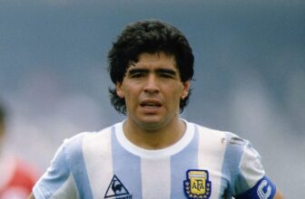 Diego Maradona – huyền thoại và cảm hứng trong bóng đá