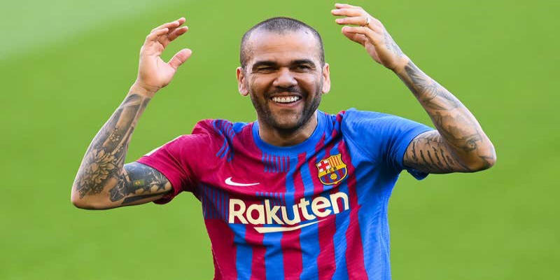 Dani Alves: Người giàu thành tích nhất lịch sử bóng đá 3 phong cach thi dau cua daniel alves