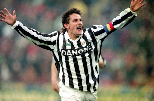 Roberto Baggio - Hành trình kỳ diệu trên sân cỏ 1 su nghiep cua roberto baggio
