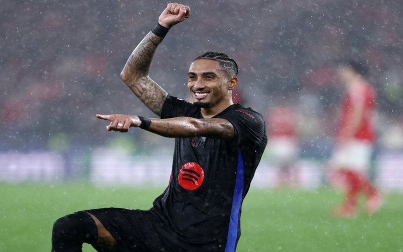 Raphinha – Hành trình đến sân khấu lớn châu Âu 3 Thử thách tại Pháp và bước tiến vượt bậc ở Anh