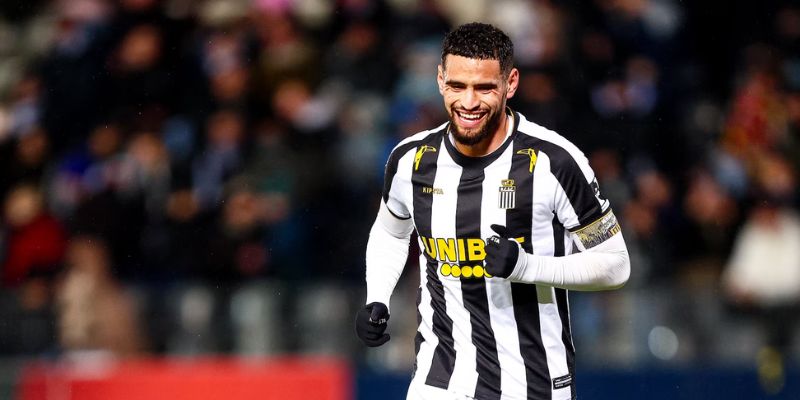 Adem Zorgane: "Kiến trúc sư" tuyến giữa Algeria 1 Thông tin tổng quan về Adem Zorgane