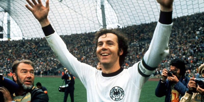 Franz Beckenbauer và vai trò libero mang tính cách mạng