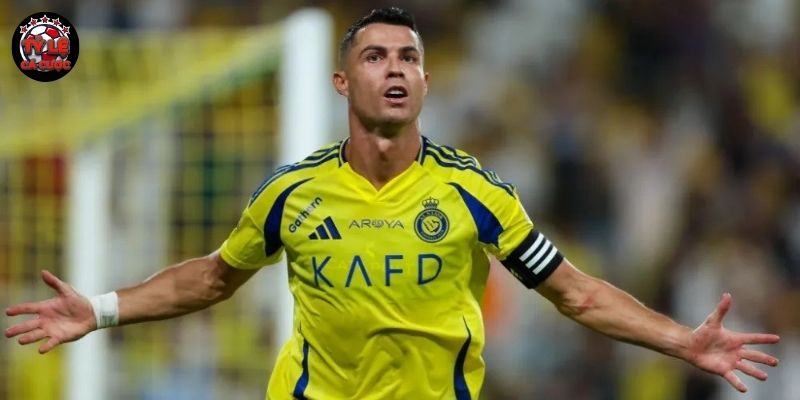 Khoảnh khắc gây tranh luận sau bàn thắng của Ronaldo