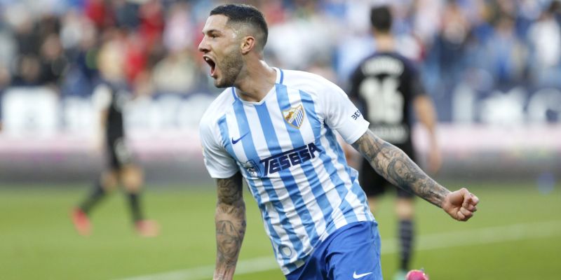 So sánh Tete Morente với các cầu thủ chạy cánh cùng thời