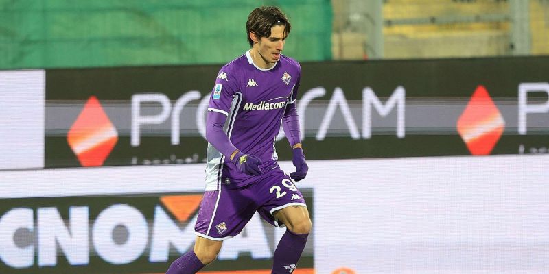 Hành Trình Khởi Đầu Sự Nghiệp Bóng Đá