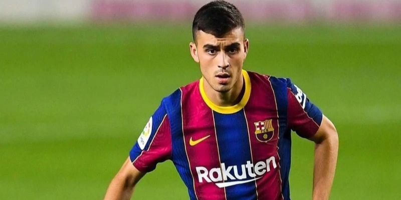 Pedri – “Bộ não” trẻ tuổi của bóng đá hiện đại 1 Hành trình từ tài năng vô danh đến ngôi sao sáng