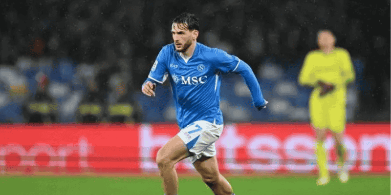 Mức đãi ngộ và thu nhập mới nhất của Khvicha