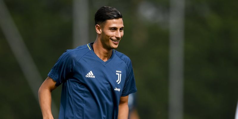 Rolando Mandragora – Hành Trình Khẳng Định Tài Năng Tại Serie A 2 Phong Cách Thi Đấu Của Rolando Mandragora