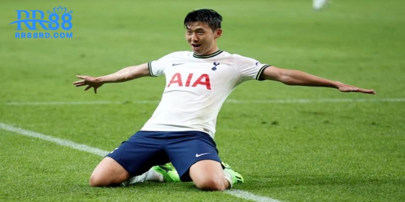 Son Heung-Min – Biểu tượng bóng đá châu Á 1 Son Heung-Min là danh thủ nổi tiếng thế giới
