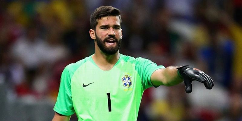 Alisson Becker – Chốt Chặn Hoàn Hảo Với Sự Điềm Tĩnh 2 Cuộc Sống Ngoài Sân Cỏ Của Alisson Becker