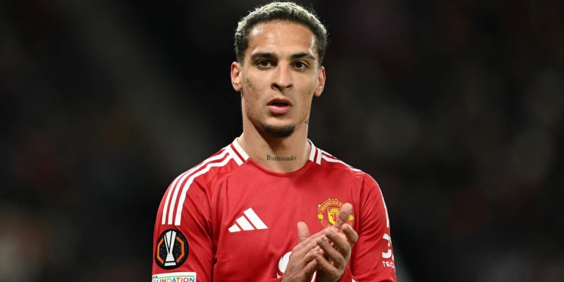 Antony – Ngòi Nổ Brazil Với Khả Năng Tấn Công Đỉnh Cao 2 Phong Cách Thi Đấu Và Vai Trò Trên Sân