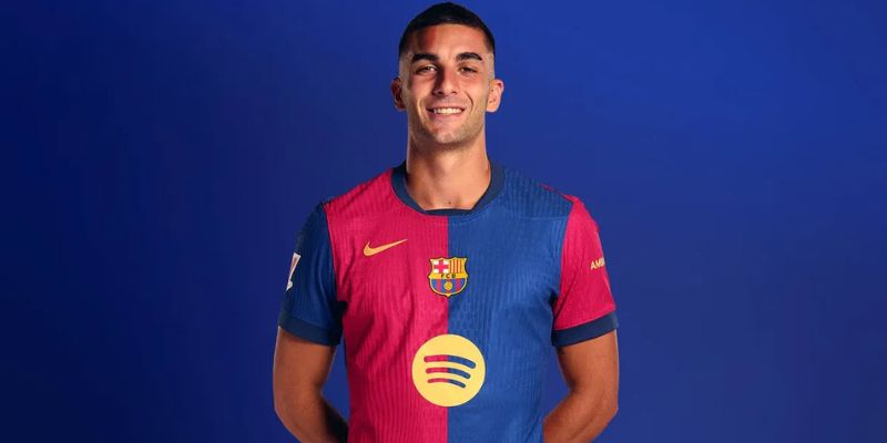 Trở lại Tây Ban Nha: Trọng trách phục hưng Barcelona