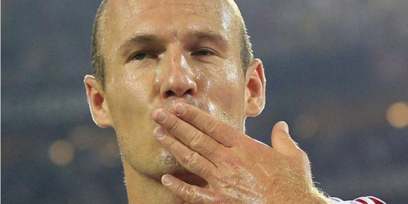Arjen Robben – Cú cắt vào trong làm nên thương hiệu 2 Những khoảnh khắc đỉnh cao biến Robben thành biểu tượng của Bayern