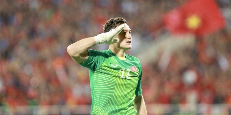 Tuổi thơ đầy thăng trầm của ngôi sao Đặng Văn Lâm