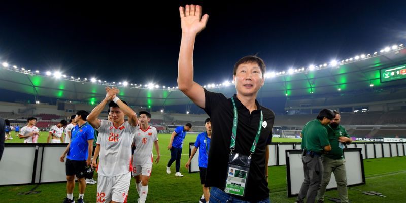 Vai trò HLV trong nâng tầm Ngoại hạng Anh 2 Vai Trò Của HLV Trong Việc Xây Dựng Văn Hóa Chiến Thắng