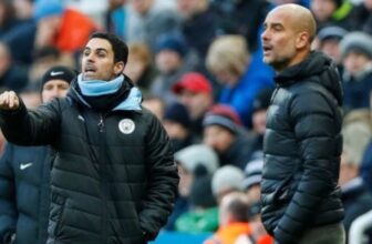 Ảnh hưởng từ Guardiola nhưng không sao chép