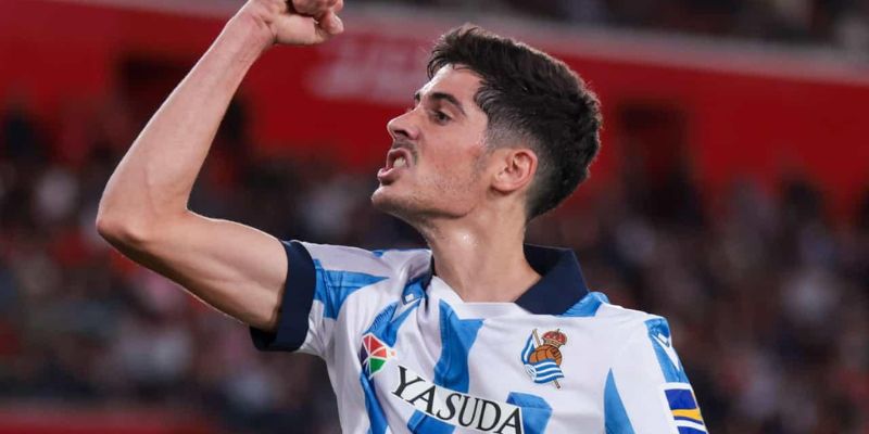 Giới Thiệu Cầu Thủ Carlos Fernandez