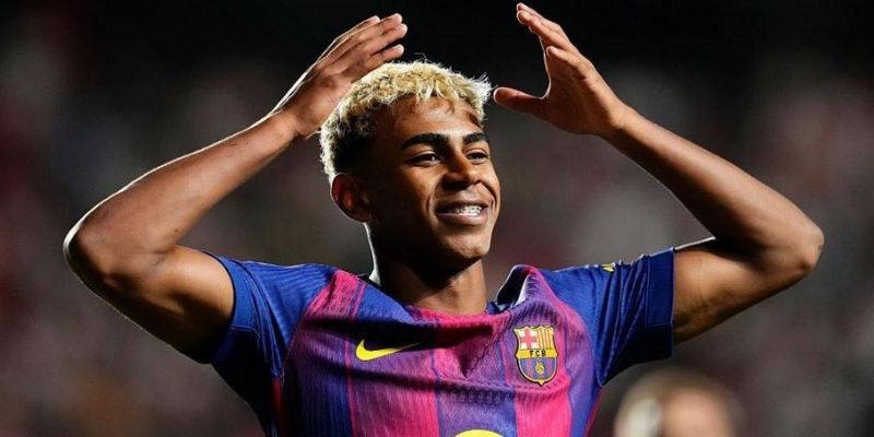 Phong cách thi đấu nổi bật của Lamine Yamal trên sân cỏ 