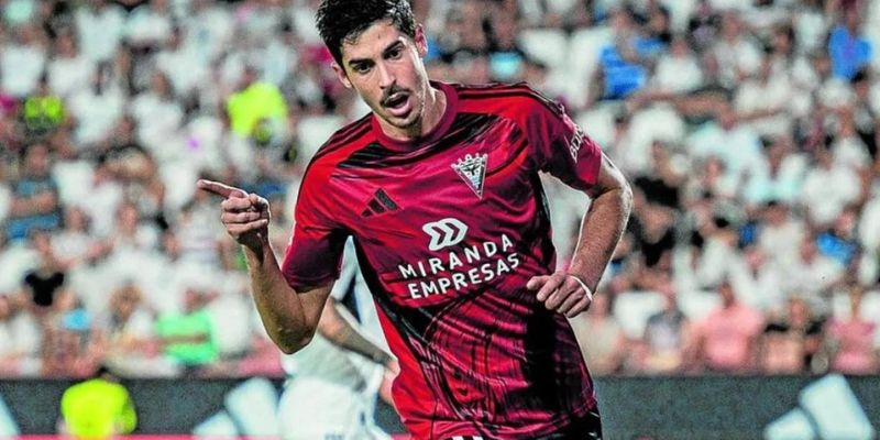 Phong Cách Thi Đấu Của Carlos Fernandez