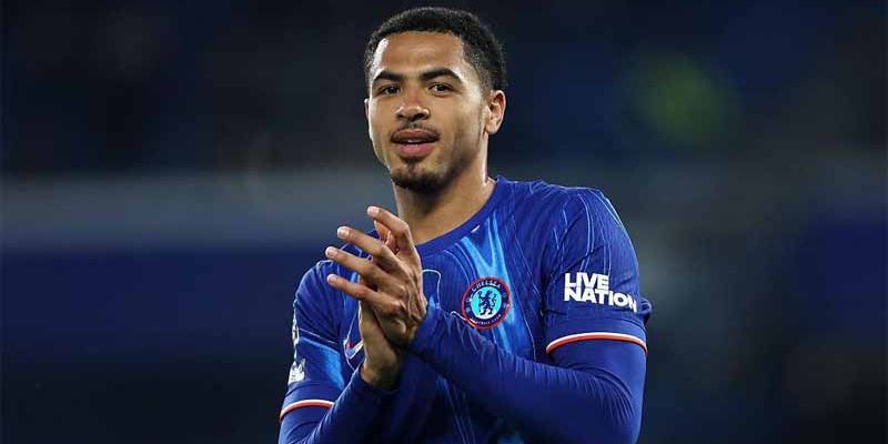 Cuộc Sống Ngoài Sân Cỏ Của Levi Colwill