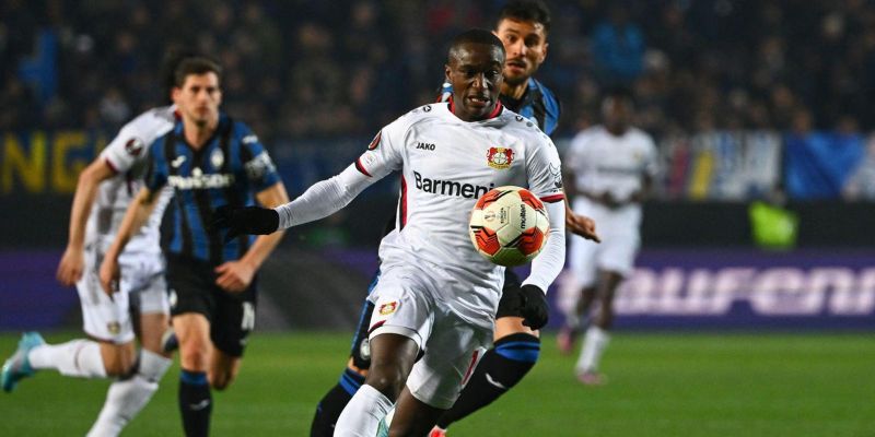 Kỹ Thuật Rê Bóng Và Xử Lý Linh Hoạt