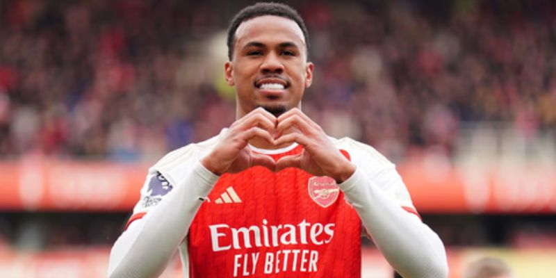 Khả năng phối hợp và triển khai bóng từ tuyến dưới