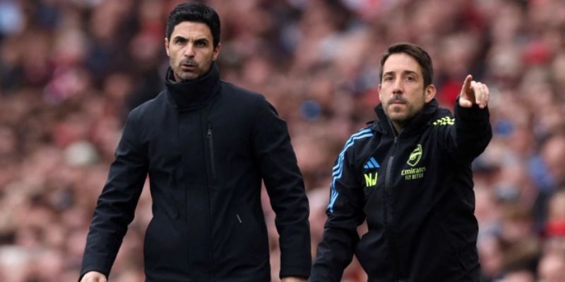 Từ cầu thủ đến cánh tay phải của Guardiola