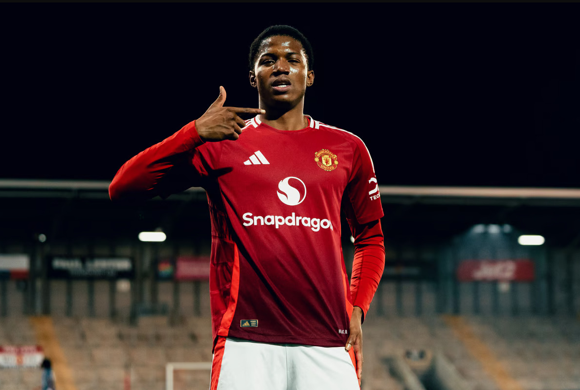 Chidozie Obi: Sát thủ trẻ với những kỷ lục vô tiền khoáng hậu