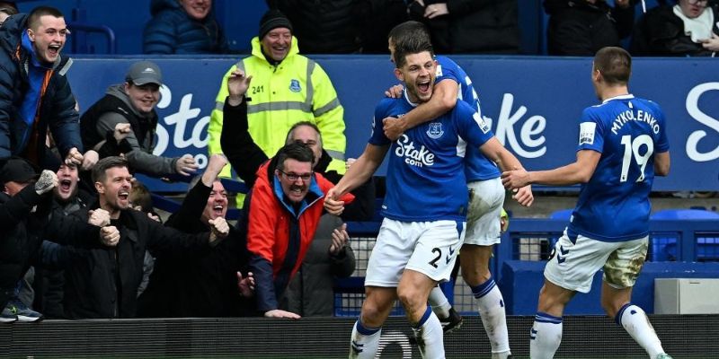 Giới Thiệu Tổng Quan Về James Tarkowski