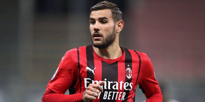 Lối đá tốc độ của hậu vệ cánh người Pháp Theo Hernández