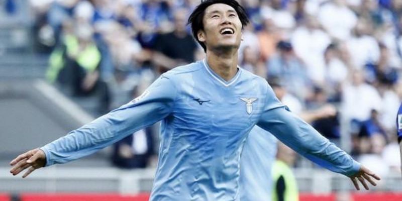 Daichi Kamada – Tiền Vệ Sáng Tạo Của Bóng Đá Nhật 2 Phong Cách Thi Đấu Của Daichi Kamada