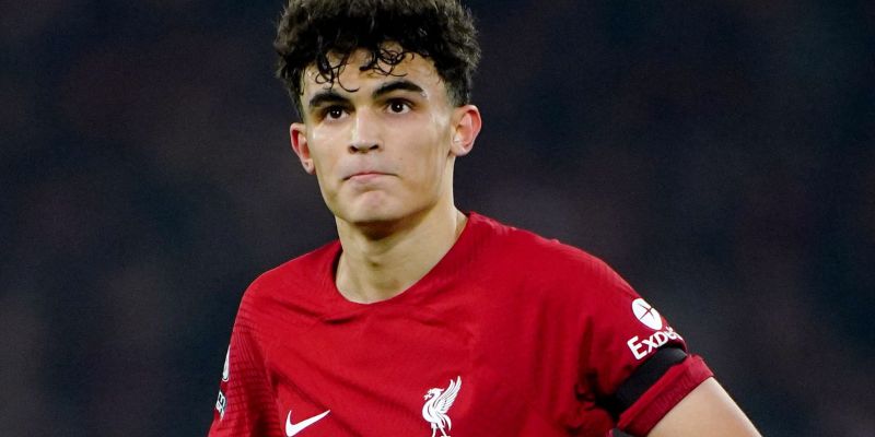 Stefan Bajcetic – Tiền Vệ Trẻ Tiềm Năng Của Tây Ban Nha 2 Vai Trò Của Stefan Bajcetic Trong Đội Hình