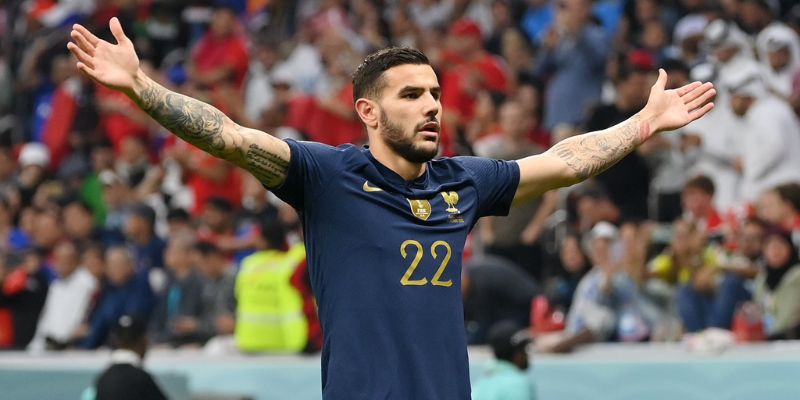 Những danh hiệu cao quý mà Theo Hernández đạt được