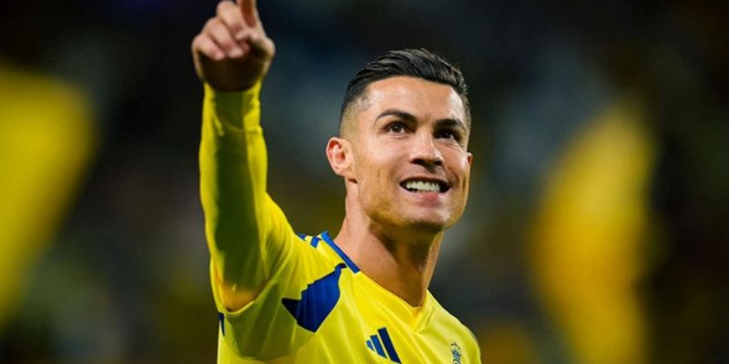 Cristiano Ronaldo – Biểu tượng của đỉnh cao bóng đá thế giới 1 Tuổi thơ nhiều gian khó đã tạo nên ý chí phi thường của Ronaldo