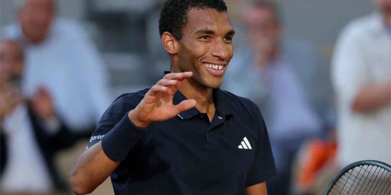 Félix Auger-Aliassime - Vươn Tầm Ngôi Sao Tennis Thế Giới 1 Sơ lược tiểu sử siêu sao quần vợt Félix Auger-Aliassime