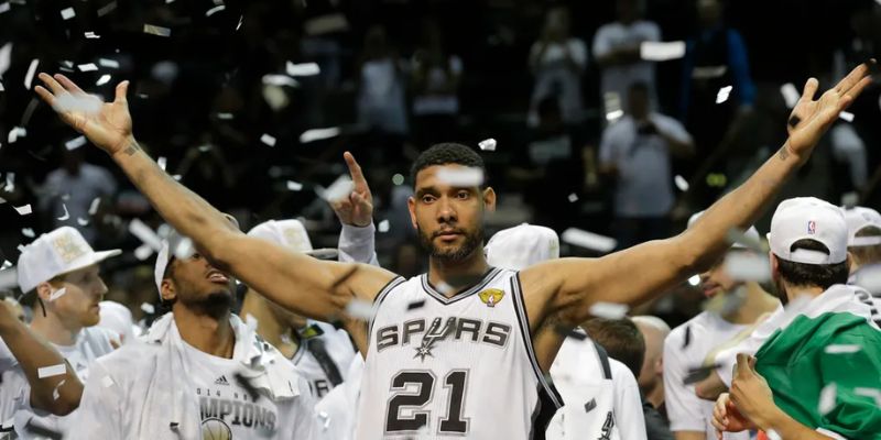 Tim Duncan - Huyền Thoại Bóng Rổ Mỹ Với Danh Hiệu Danh Giá 2 Tư duy chiến thuật đỉnh cao của siêu sao lớn