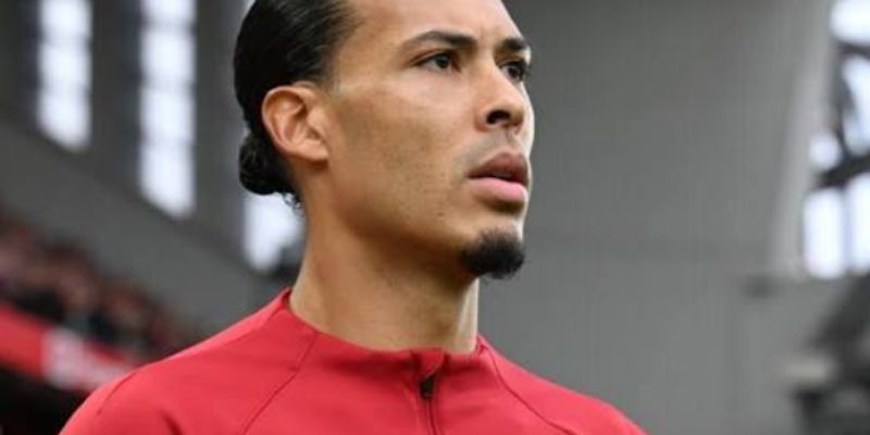 Virgil van Dijk: Phong Cách Thi Đấu Điềm Tĩnh Và Hiệu Quả 2 Tốc độ hỗ trợ phòng ngự trong không gian rộng