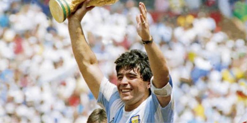 Diego Maradona Thiên Tài Số Mười Của Bóng Đá Thế Giới 1 Những năm tháng đầu đời: Villa Fiorito, giấc mơ và bước tiến lớn
