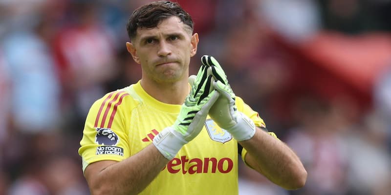 Emiliano Martinez – Hành trình trở thành thủ môn hàng đầu 1 Khám phá phong cách thi đấu đầy bản lĩnh của Emiliano Martinez