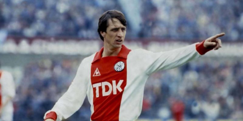 Johan Cruyff Ba Quả Bóng Vàng Và Sự Nghiệp Huy Hoàng 2 Chức Vô Địch Chấm Dứt Thời Gian Chờ Đợi Dài